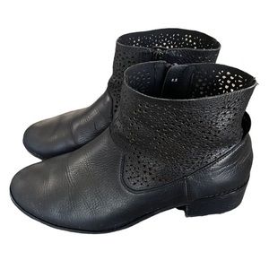Vionic Luciana Black Perforated Leather Bootie Size 8.5